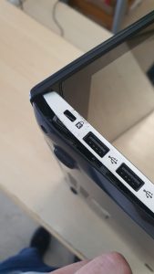 Reparación de Bisagra de portatil ASUS Vivobook S300