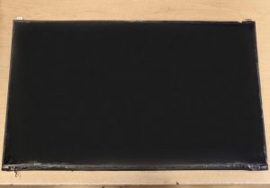 Panel LCD de 14 pulgadas retirado del chasis superior del portátil LG Gram.
