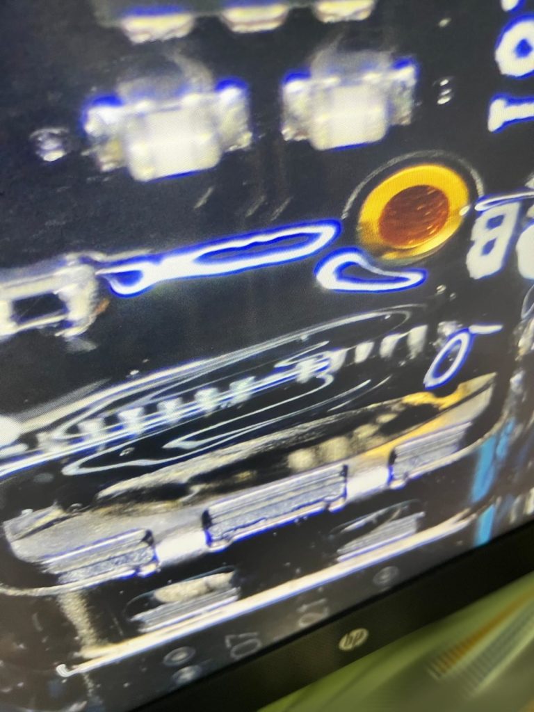 Proceso de reconstrucción de pistas y limpieza de pads para conector USB Tipo C.