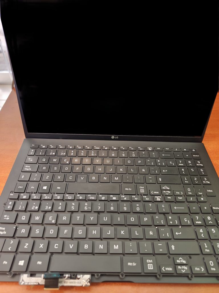 Comparación del teclado original y el nuevo