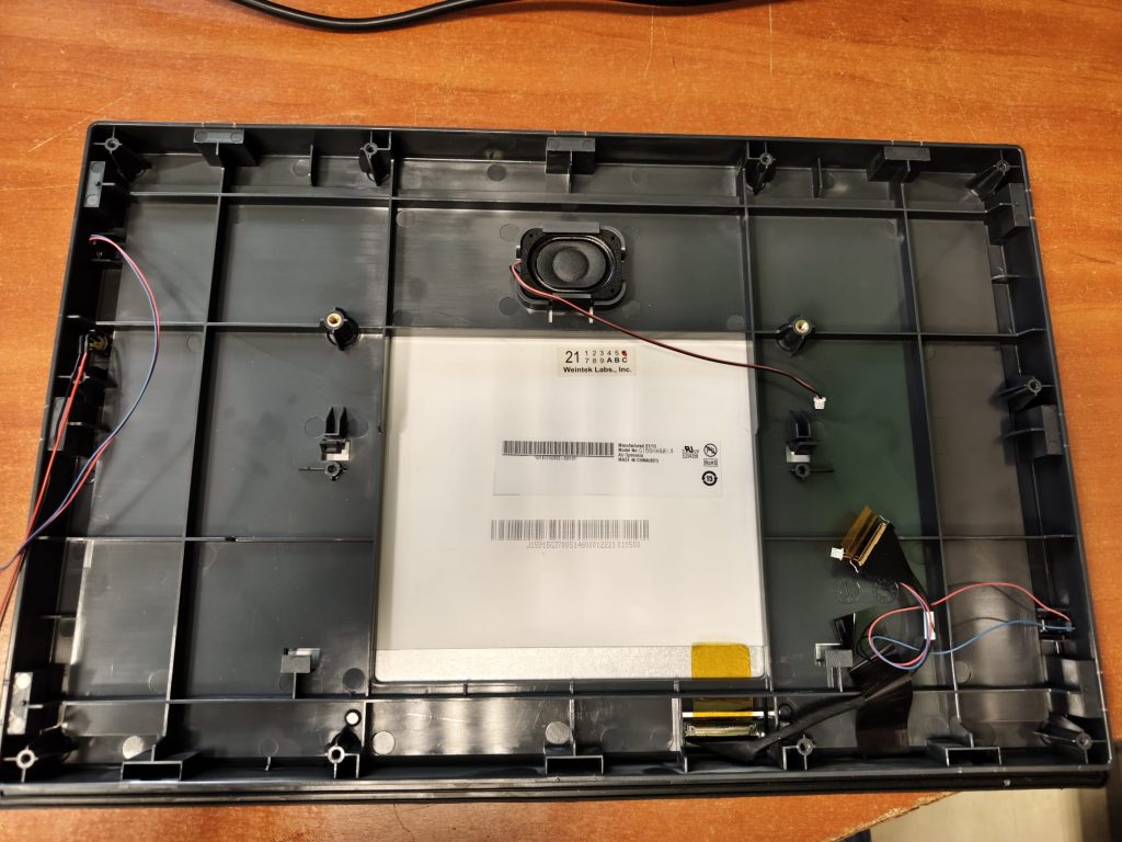 Etiqueta del panel LCD AU Optronics modelo G156HAB01.5 utilizado en Weintek.